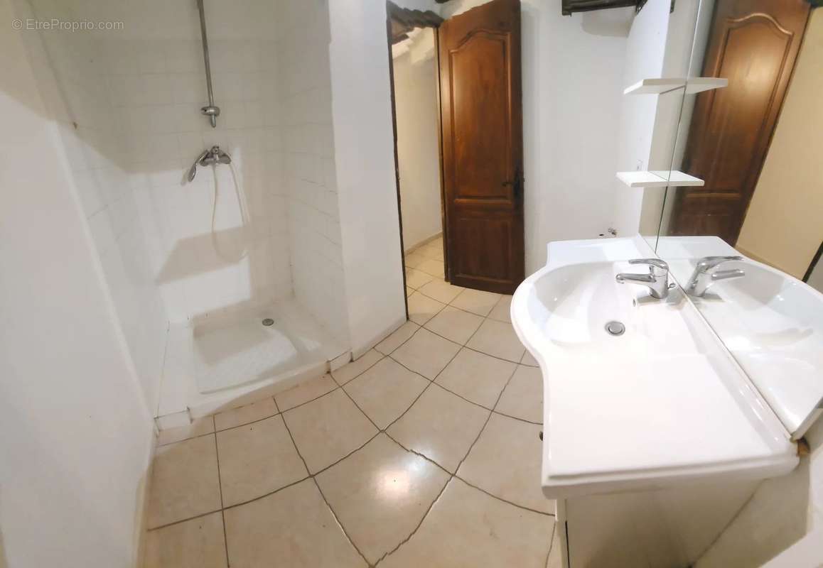 Appartement à FAYENCE