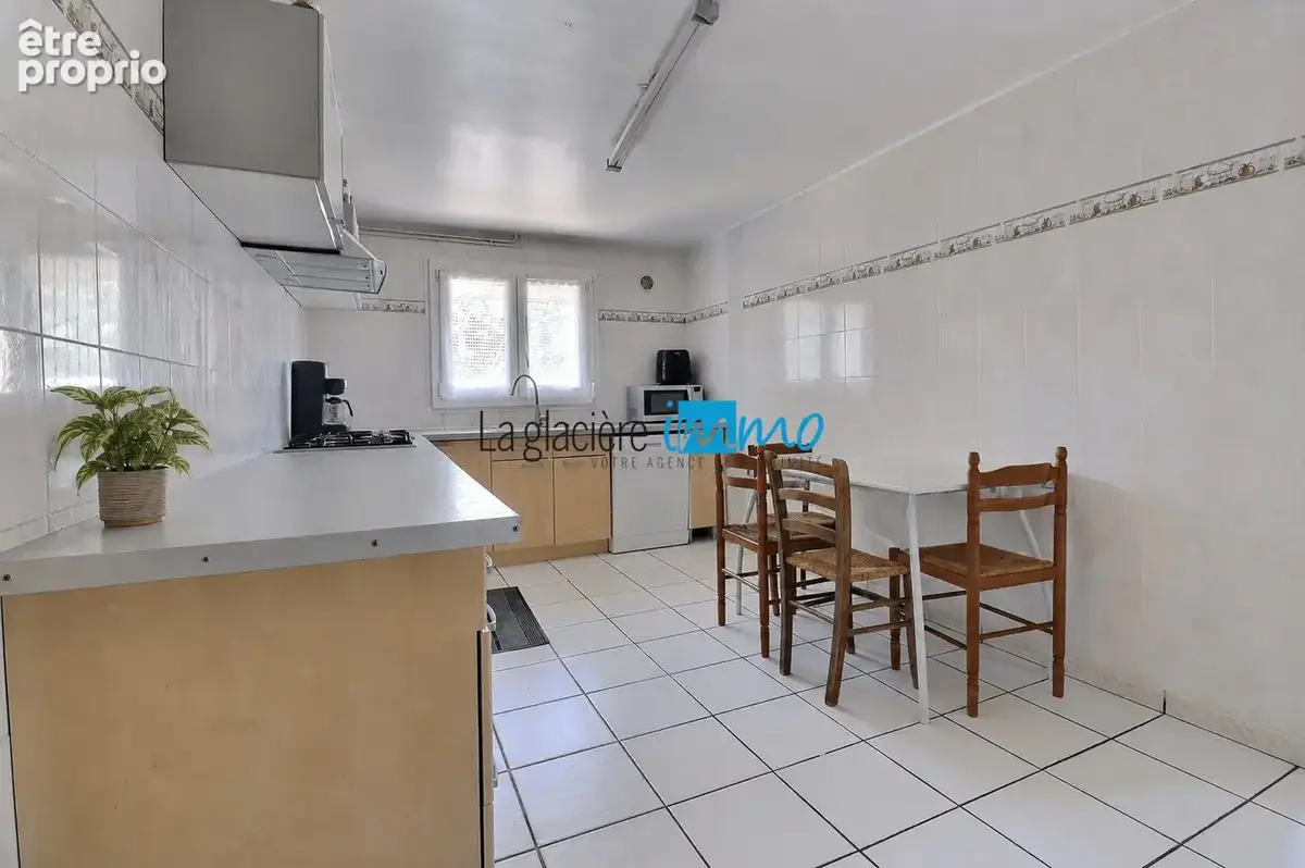 Maison 105 m² à Cournon-D'auvergne  - photo 4