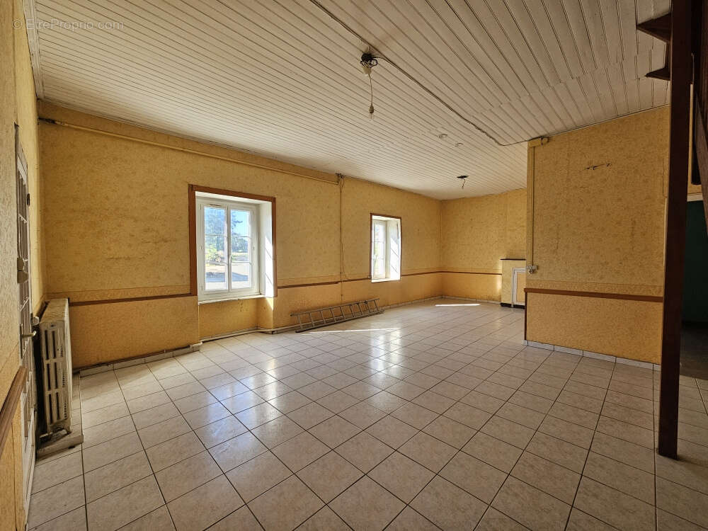 Maison à VERN-SUR-SEICHE