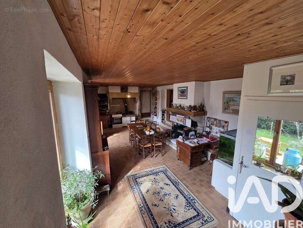 Maison 200 m² à Thezillieu  - photo 7