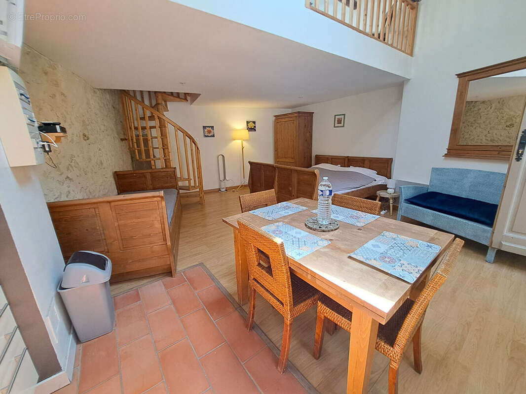 Appartement en duplex au coeur du village - photo 6