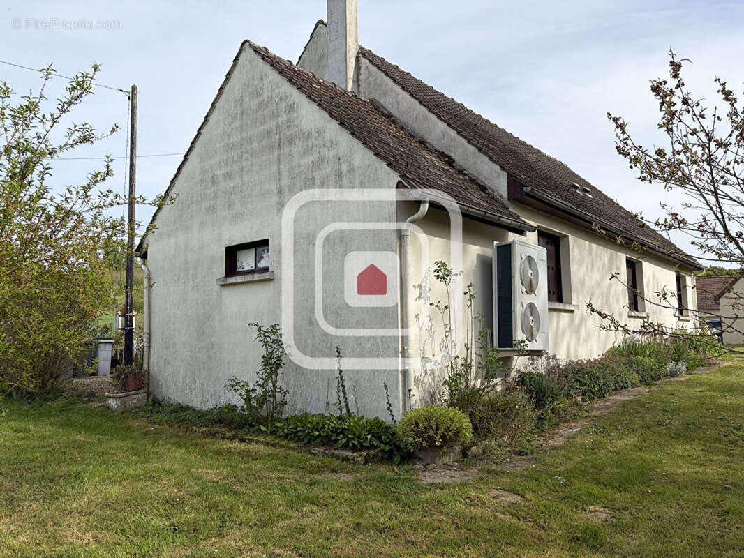 Pavillon de plain-pied - 3 chambres et 1 000 m² de terrain - photo 13