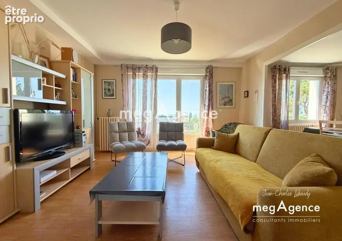 Appartement 5 pièce vue mer - Centre Ville - photo 2
