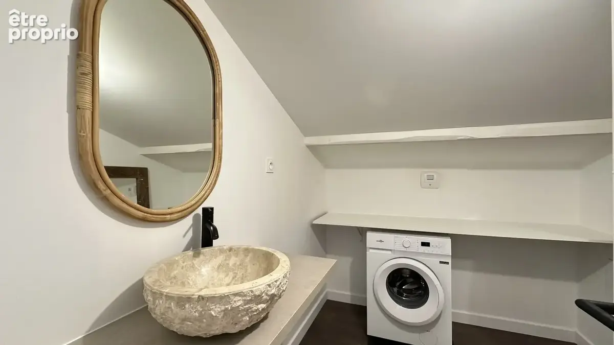 Villa balinaise rénovée proche du Bourg de type 6 pièces de 180 m2 avec piscine - photo 27