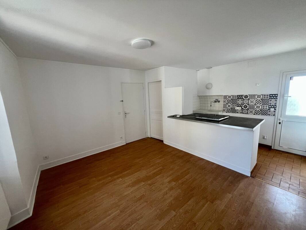 Appartement à BRUYERES-LE-CHATEL