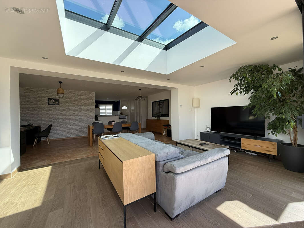 Maison à AIGREFEUILLE-SUR-MAINE