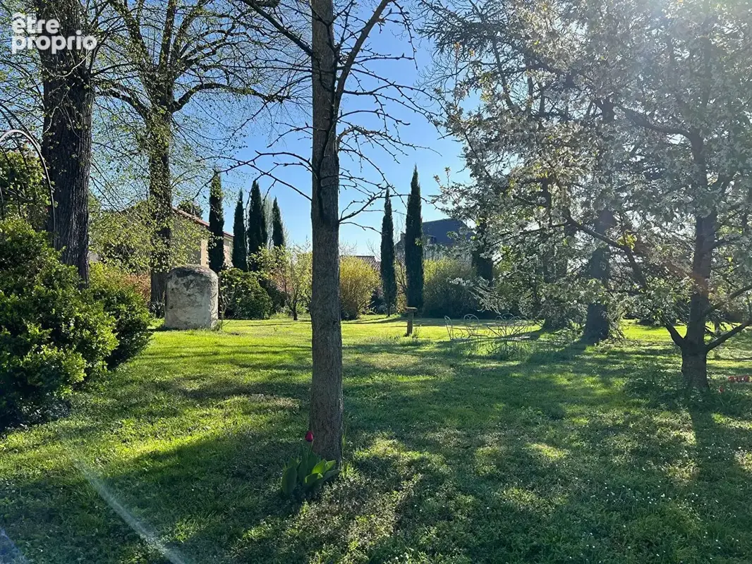 Demeure de charme avec parc & dépendances entre Vichy et Clermont-Ferrand - photo 8