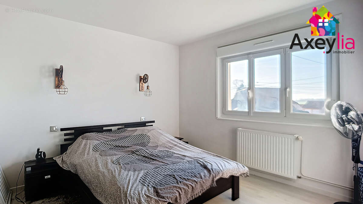 Maison à LA MOTTE-SAINT-JEAN