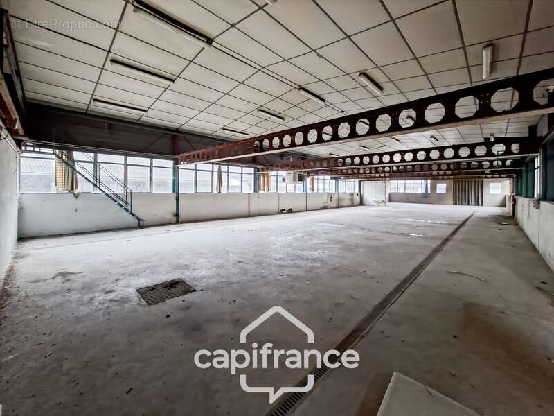 Commerce à CELLES-SUR-DUROLLE