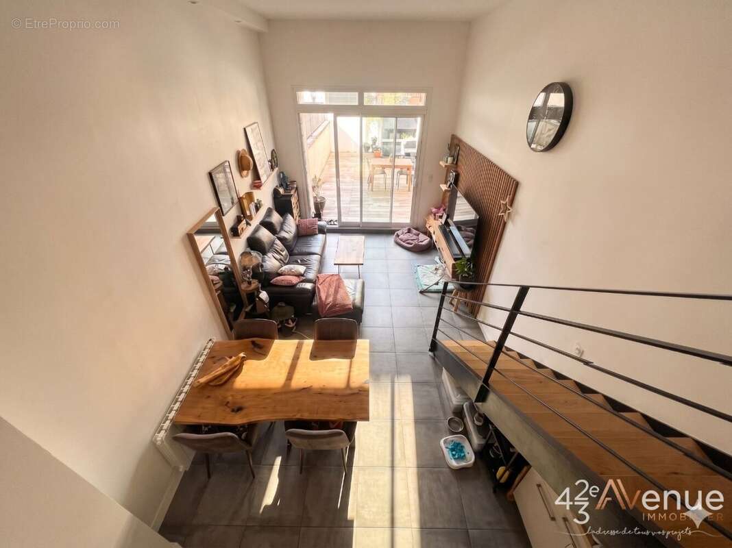 Appartement à SAINT-GENEST-LERPT