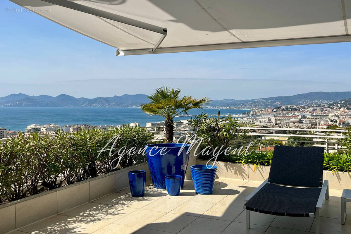 Appartement à CANNES