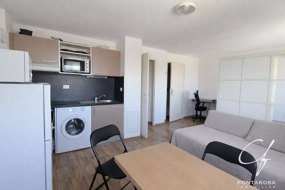 Appartement à FREJUS