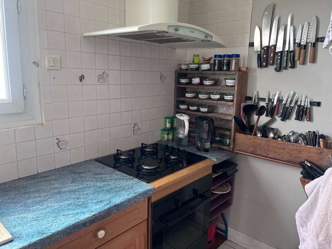 Maison à vendre 6 pièces SAINTES (17) et un appartement - photo 6