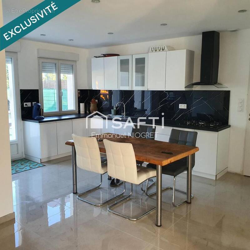 Photo 1 - Maison à AUVILLARS-SUR-SAONE