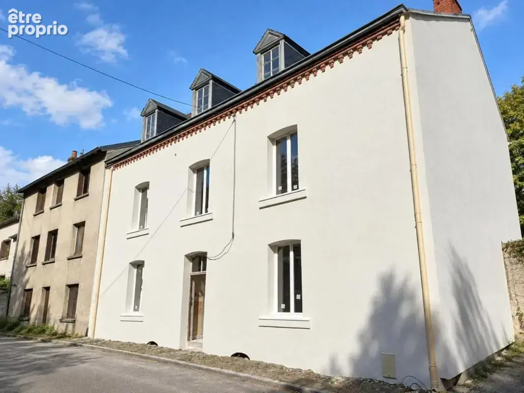 Appartement à SAINT-HILAIRE-LE-CHATEAU
