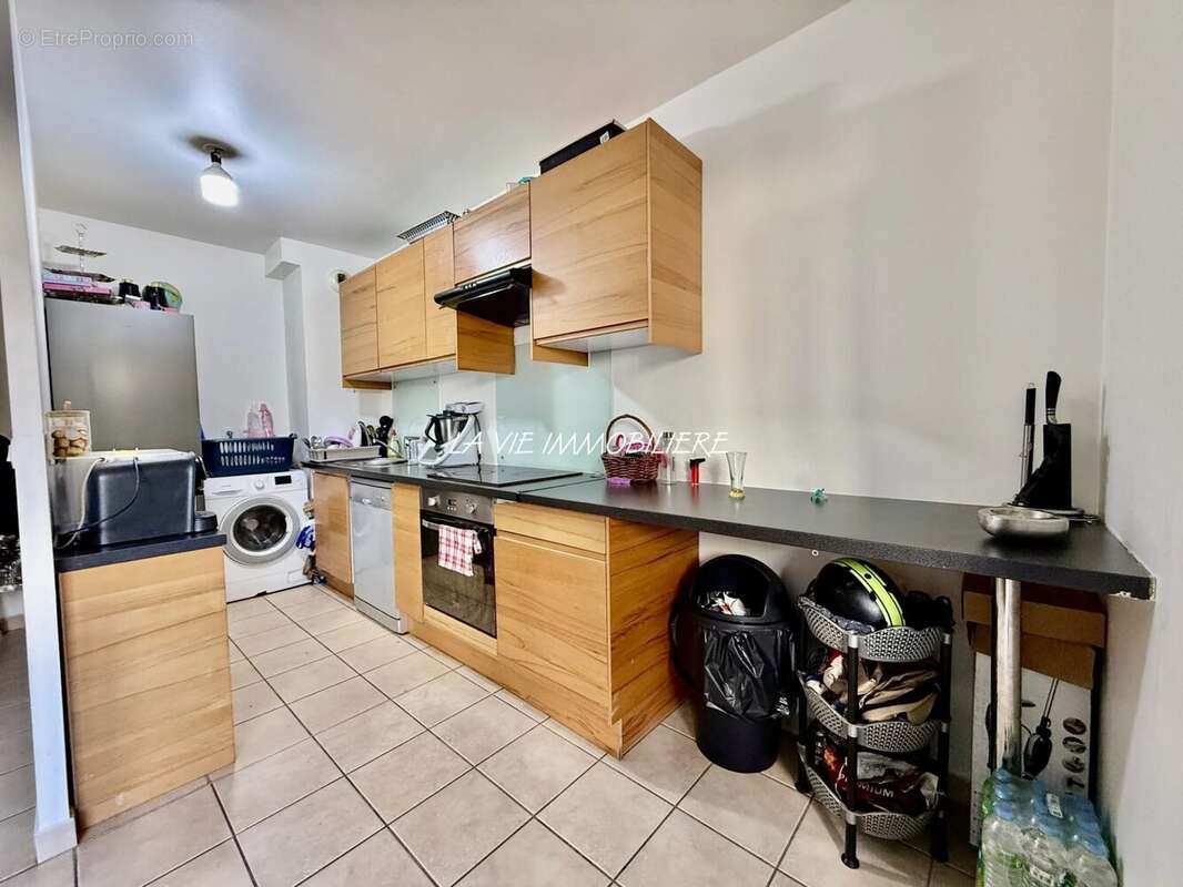 Appartement à LES PAVILLONS-SOUS-BOIS