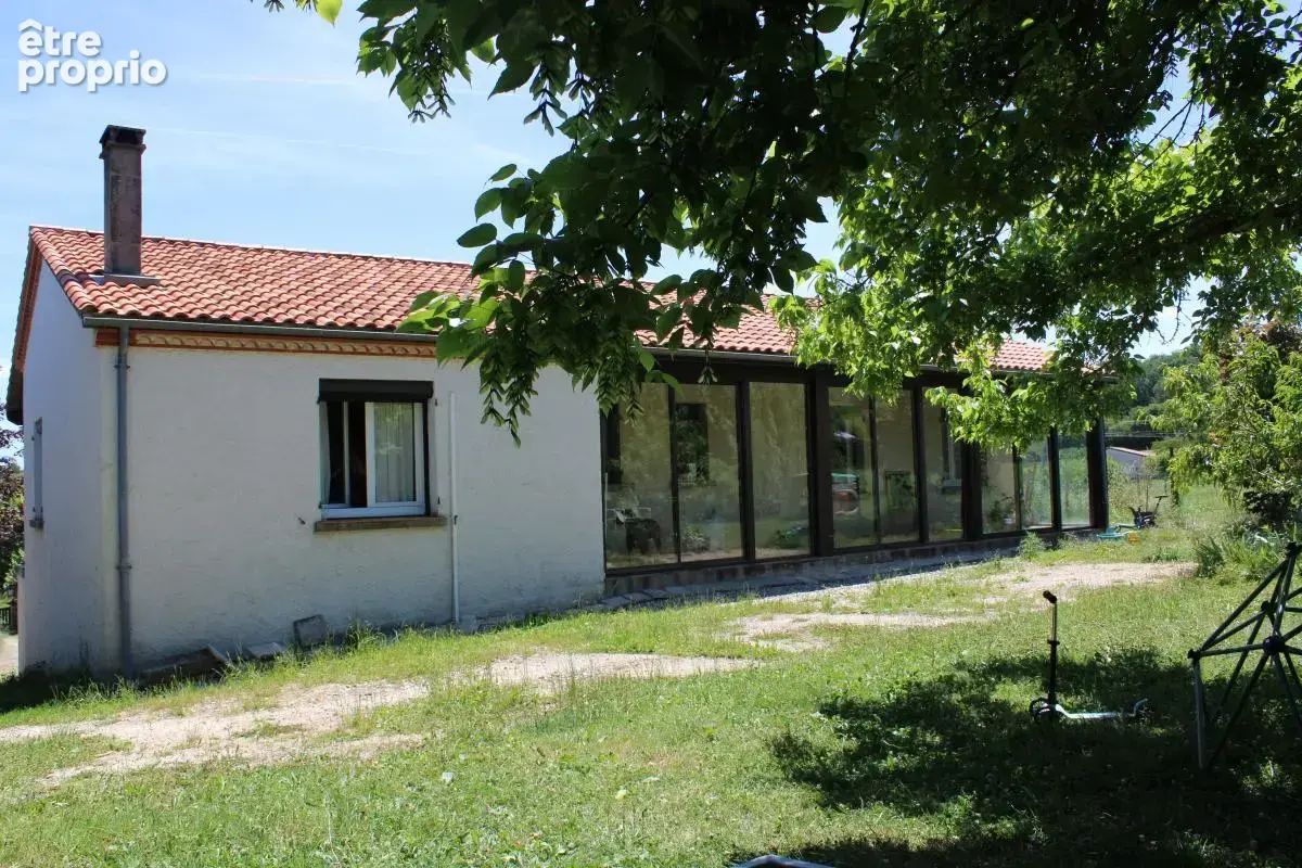 Maison lumineuse avec jardin arboré de 2 839 m² - photo 8