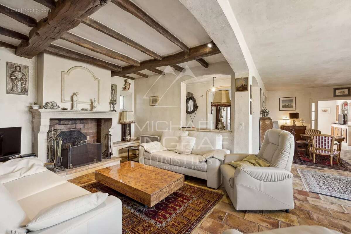 Maison à CAGNES-SUR-MER