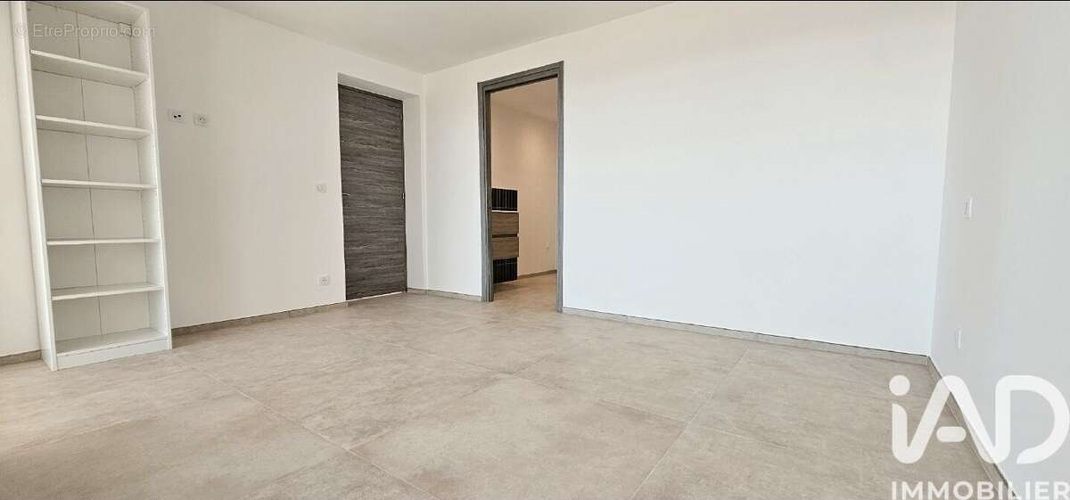 Photo 8 - Appartement à ROQUEBRUNE-SUR-ARGENS
