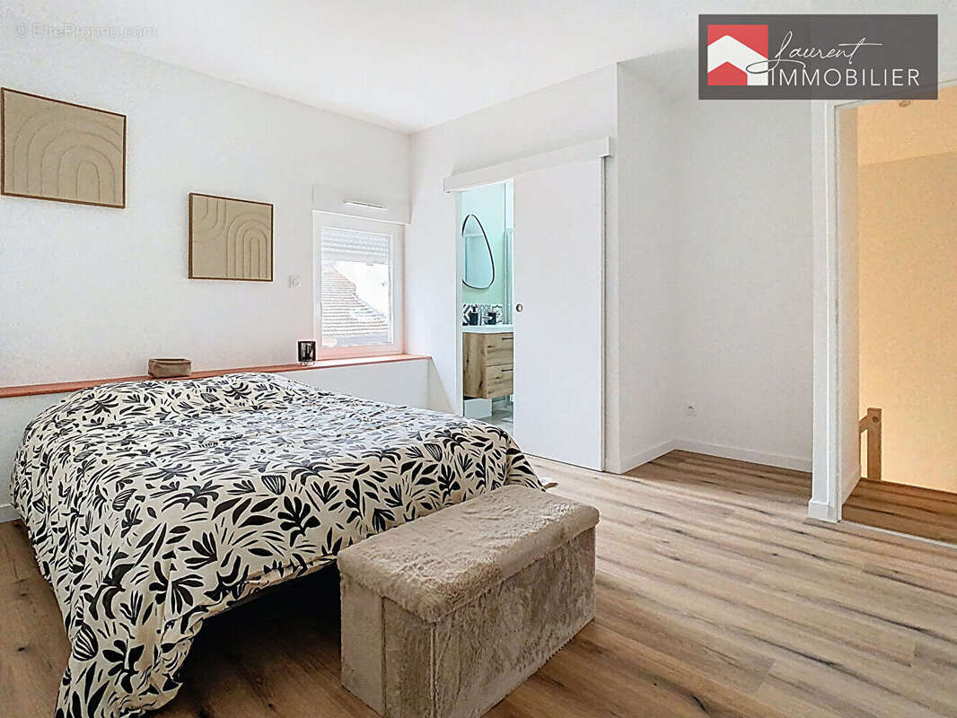 Appartement à MANZIAT