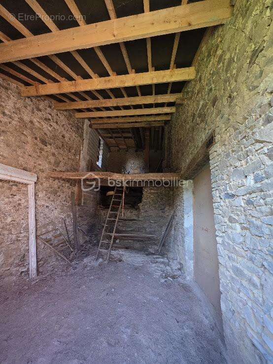 Maison à SAINT-BONNET-DE-BELLAC