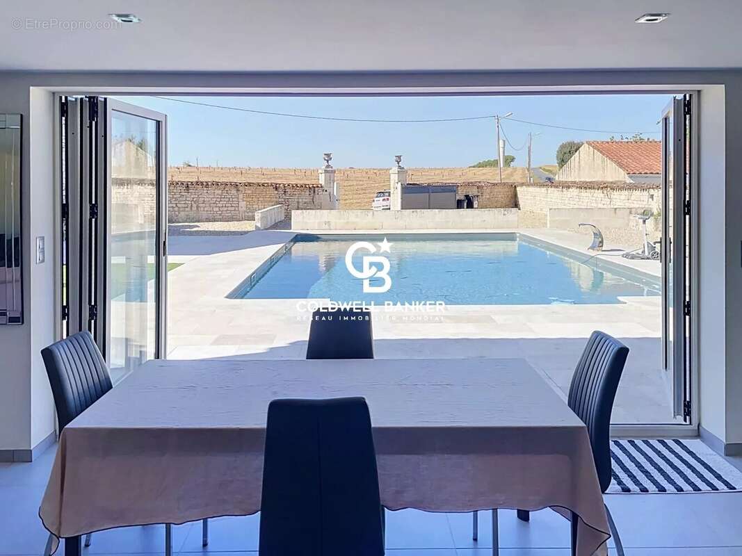 Maison sans travaux entre Saintes et Saint Porchaire - photo 2