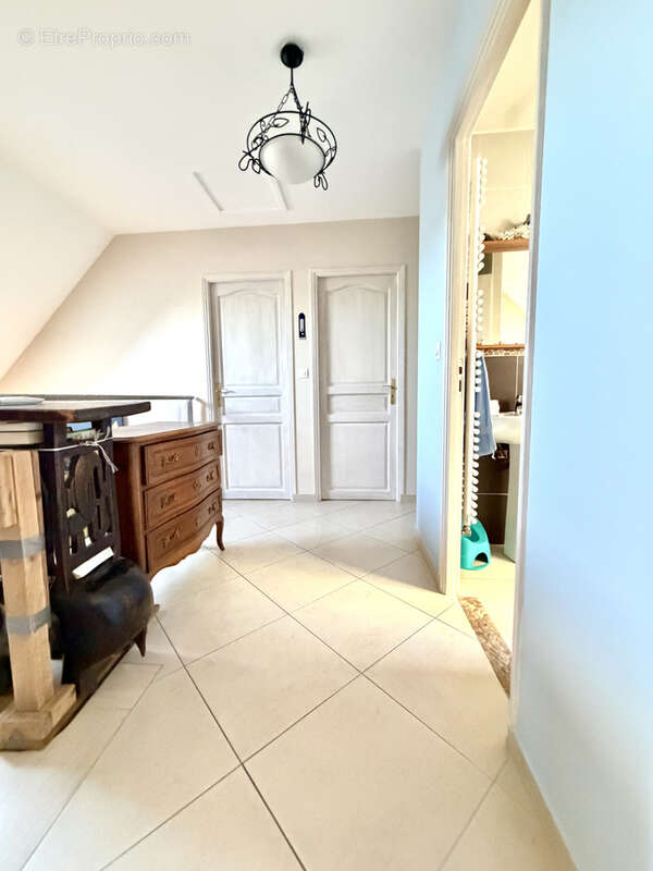 Maison à BURES-SUR-YVETTE