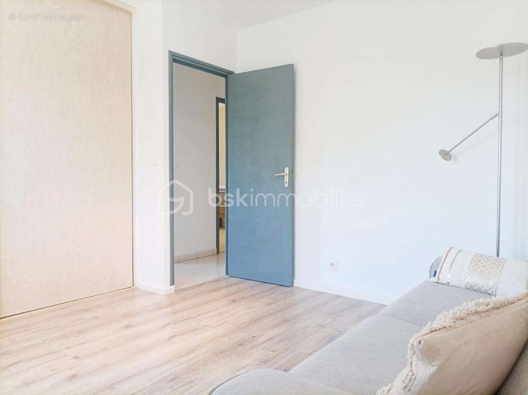  Maison à vendre à Salviac – Vue dominante, piscine, dépendances et terrain de 9 529 m² - photo 9
