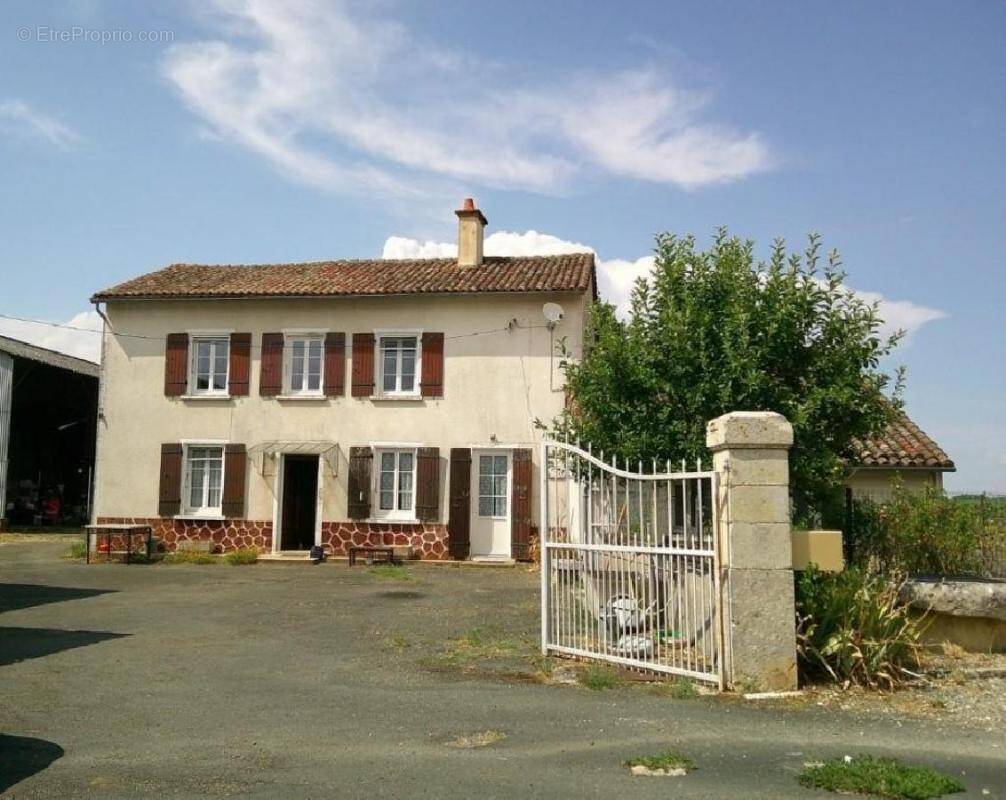Maison à CHAUNAY