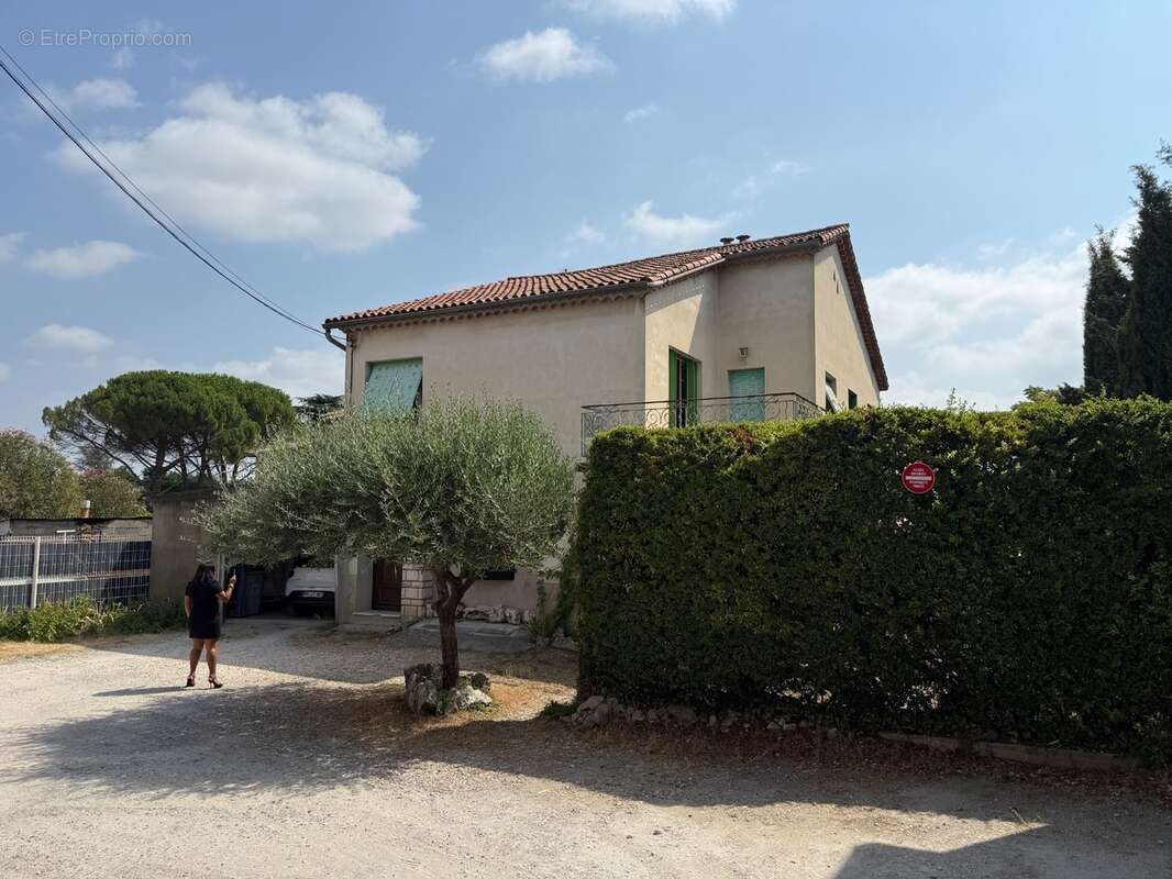 Maison à vendre 6 pièces, 590m² de terrain ALES (30) - photo 12