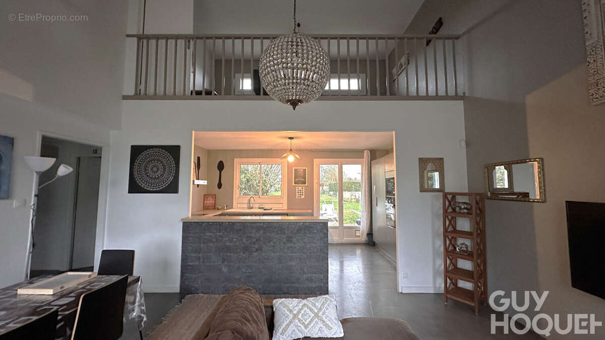 Maison à JAUNAY-CLAN