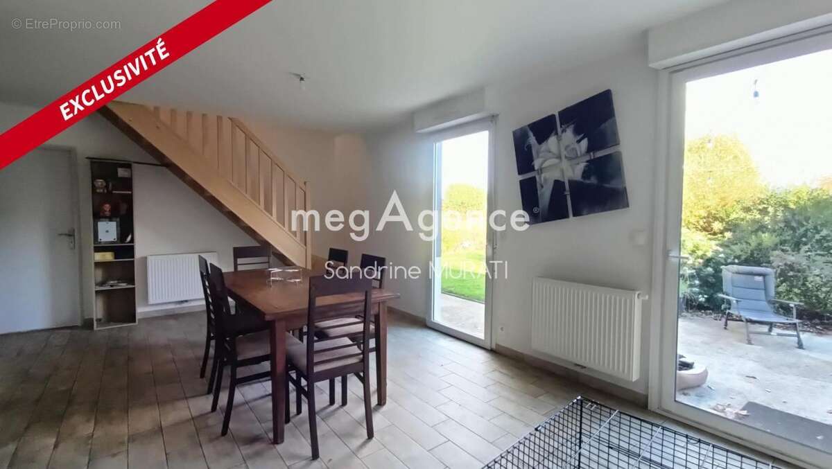 Maison à SAINT-CALAIS-DU-DESERT