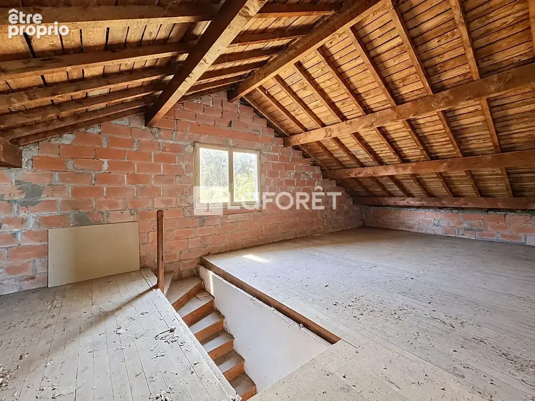 Maison Collonges Au Mont D Or 97.32 m2 (au sol 204.60 m²) - photo 9