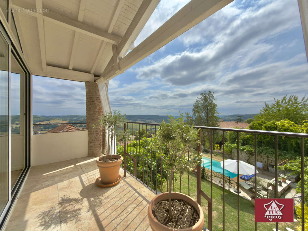 Maison de village tout confort avec piscine et jardin. - photo 5
