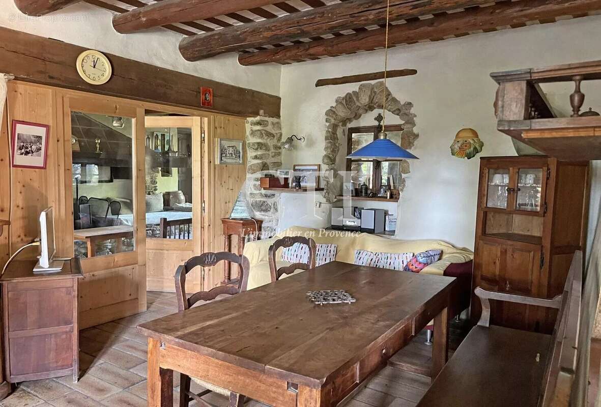 Maison à VAISON-LA-ROMAINE