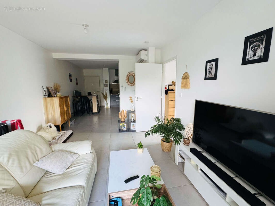 Photo 2 - Appartement à BORMES-LES-MIMOSAS