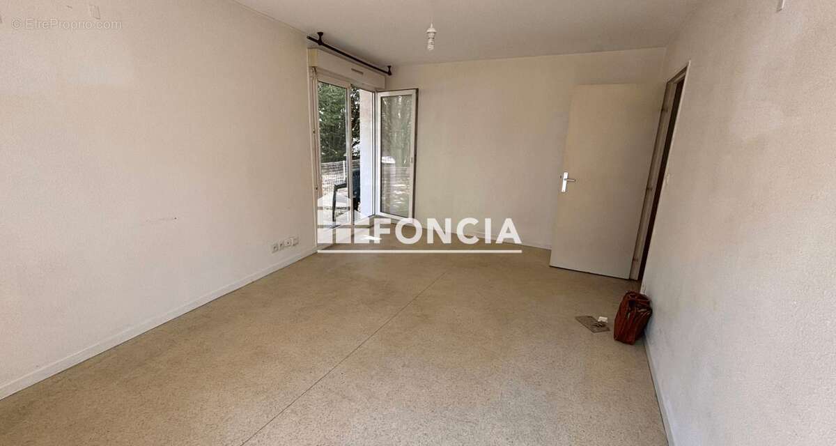 T1 de 26 m² avec jardin et parking – Quartier Roustaing - photo 4
