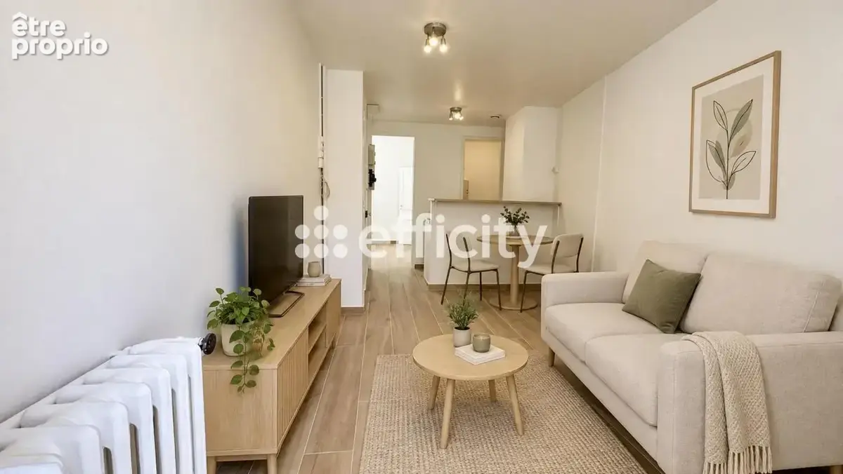 Appartement à PARIS-16E