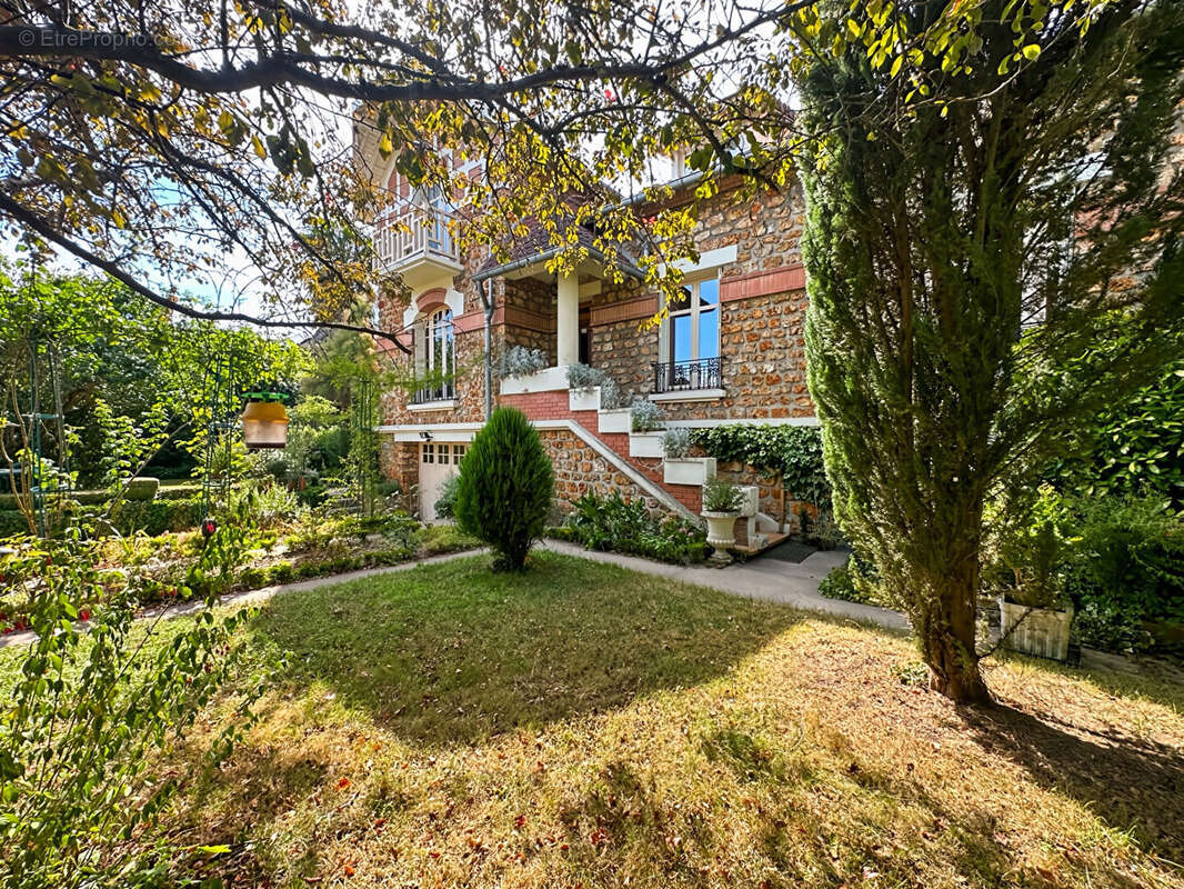 Maison 207m² à verrières-le-buisson - photo 4