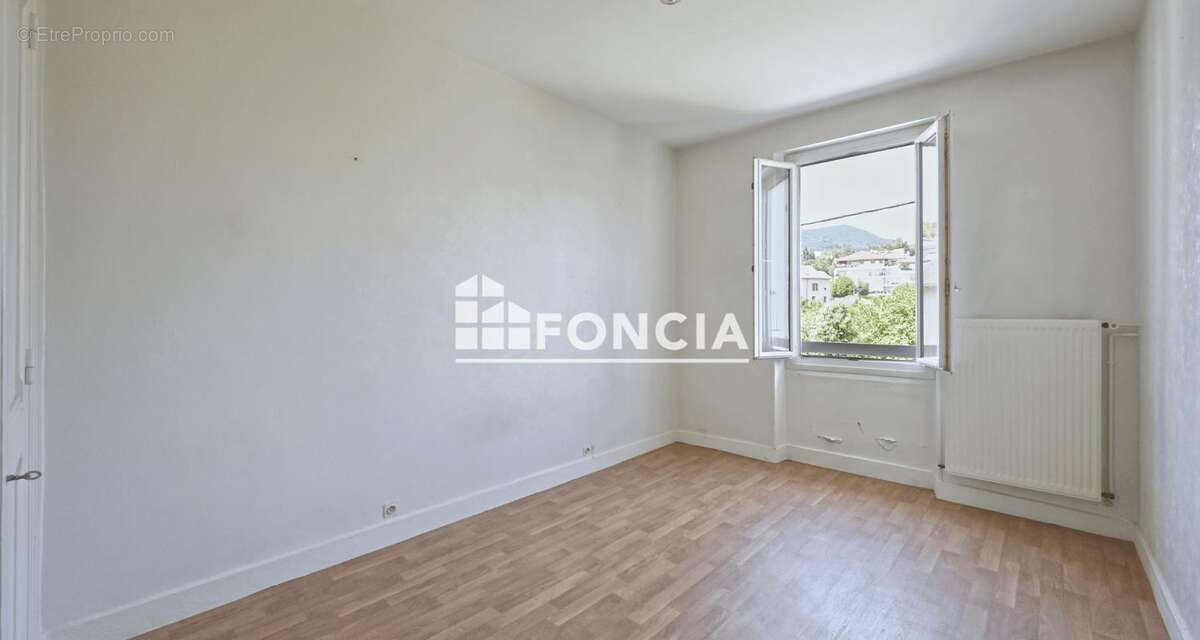 Appartement à VOIRON