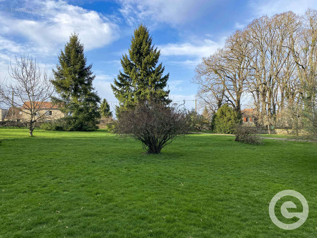 Maison à SAINTE-COLOMBE