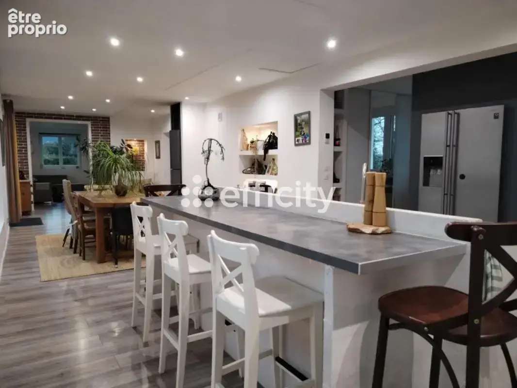 Maison 8 pièces 210 m² à vendre à Saint-Fromond (50620) - photo 2
