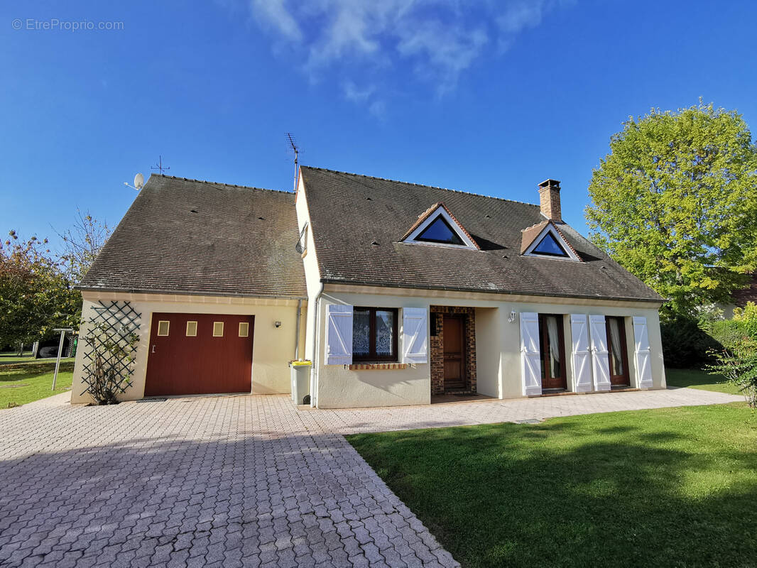 Maison à CHEROY