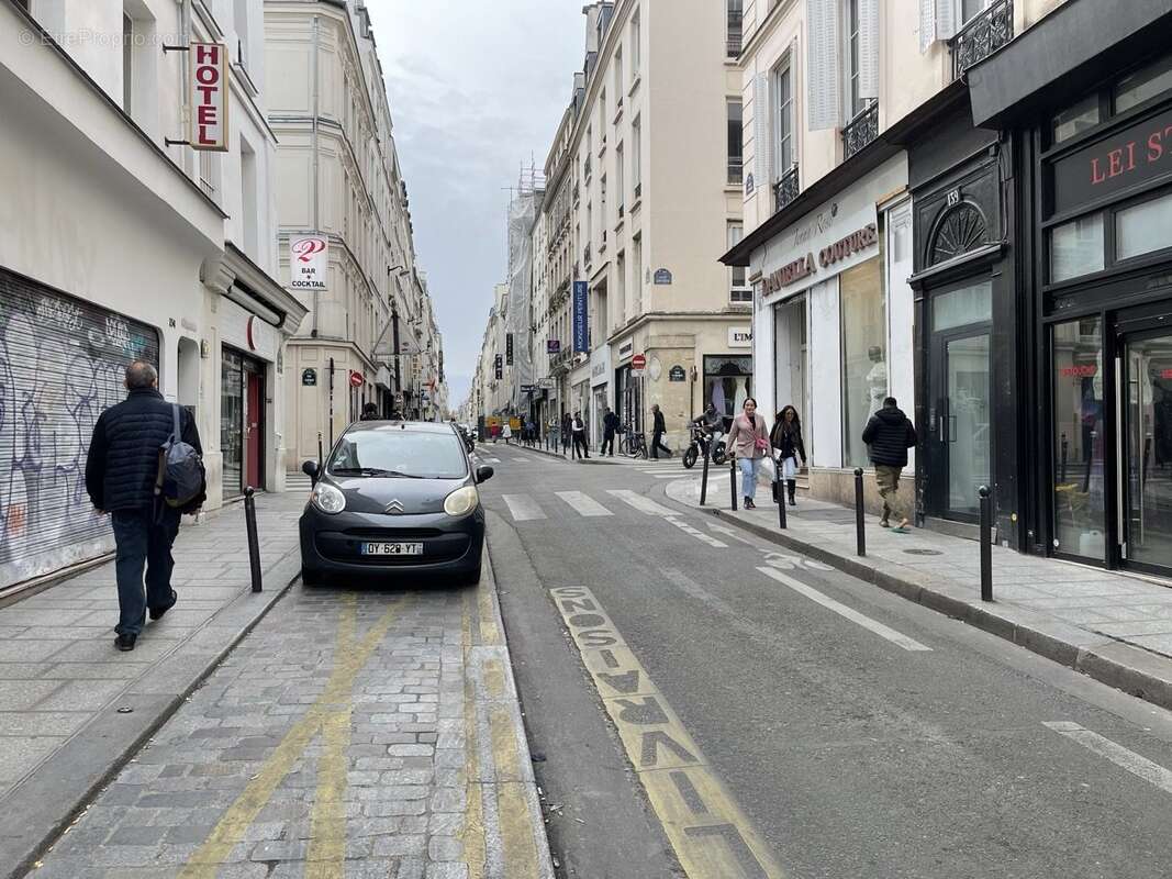 Autre à PARIS-2E