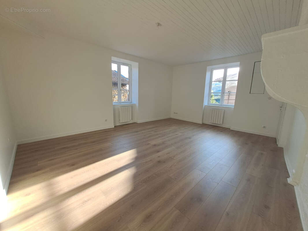 Maison à LE BOIS-D'OINGT