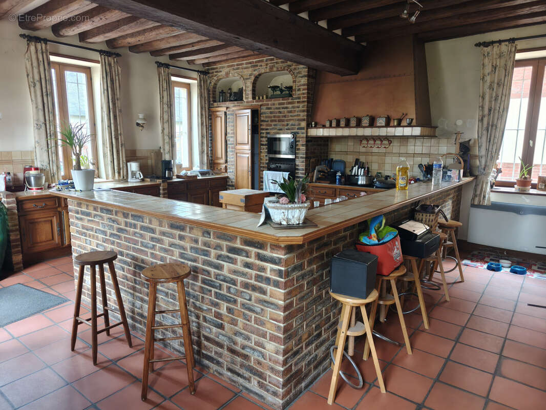 Maison à MONTREUIL-L'ARGILLE