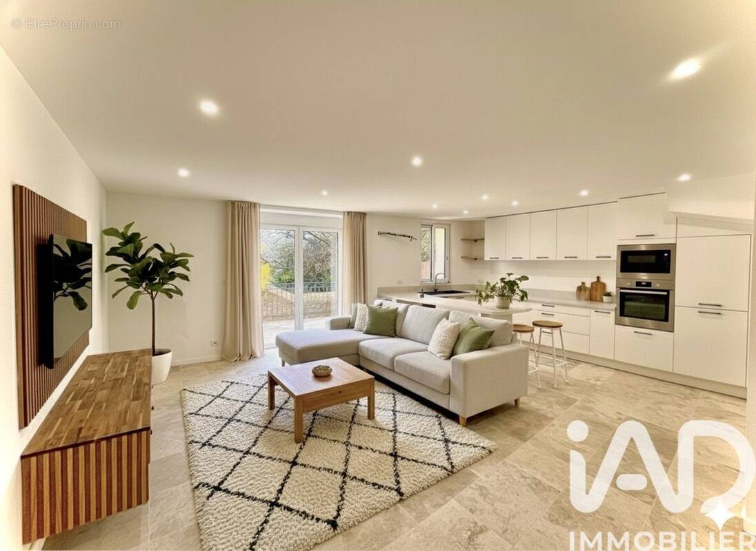 Photo 1 - Maison à COGOLIN