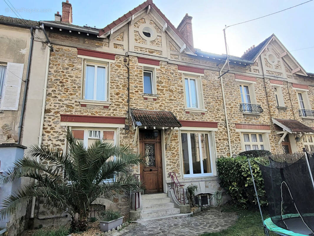 Maison à LA FERTE-SOUS-JOUARRE