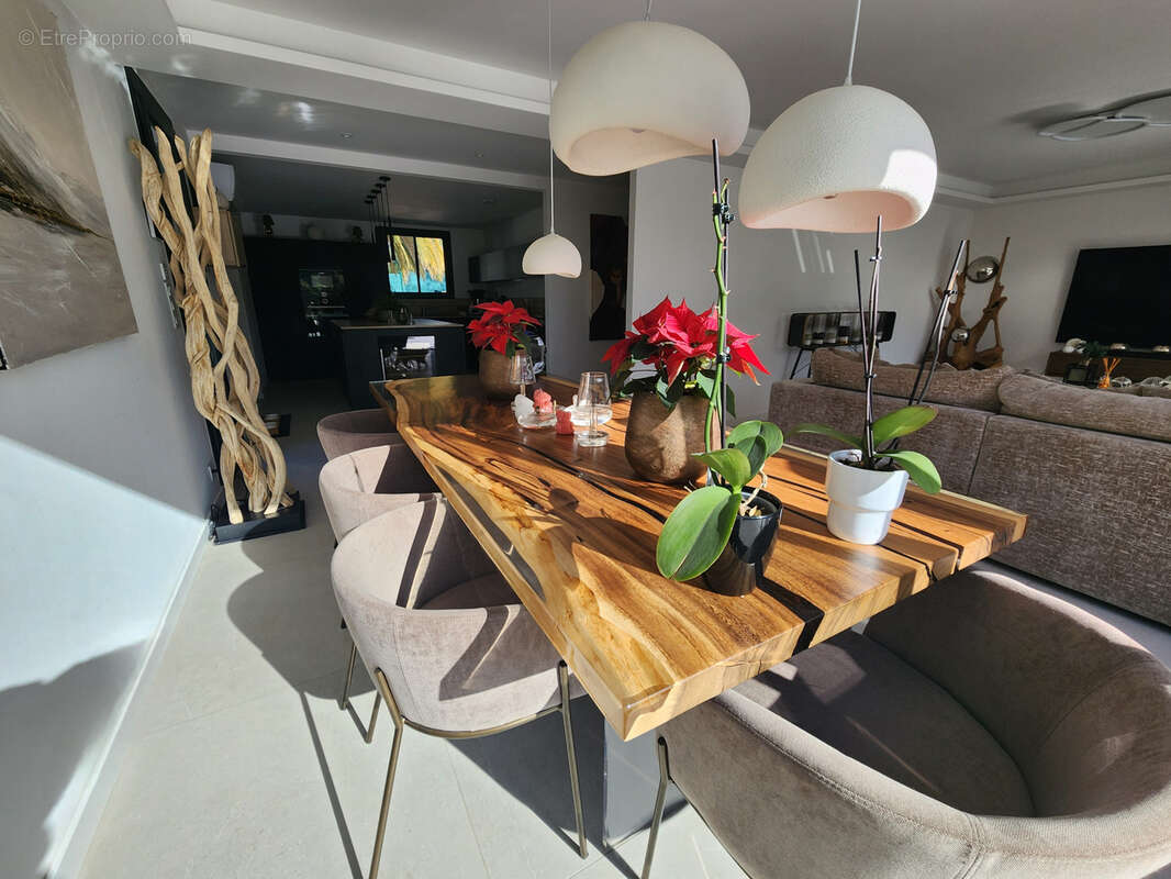 Maison à FREJUS
