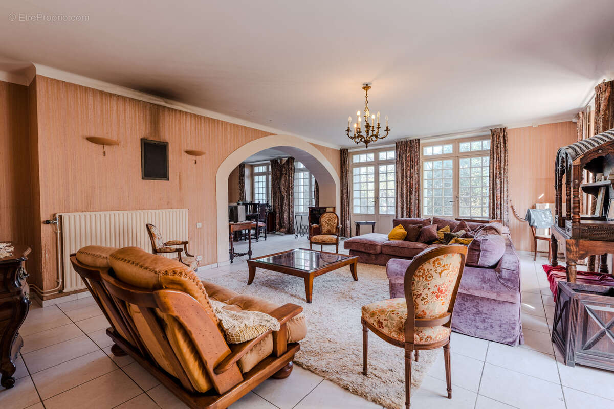Maison à MONTAGNAC-SUR-LEDE